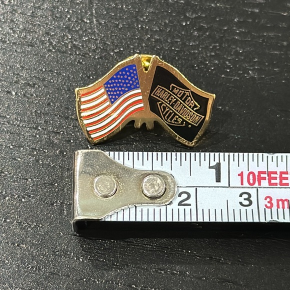 Harley-Davidson Flag American Flag Pin - Picture 3 of 3